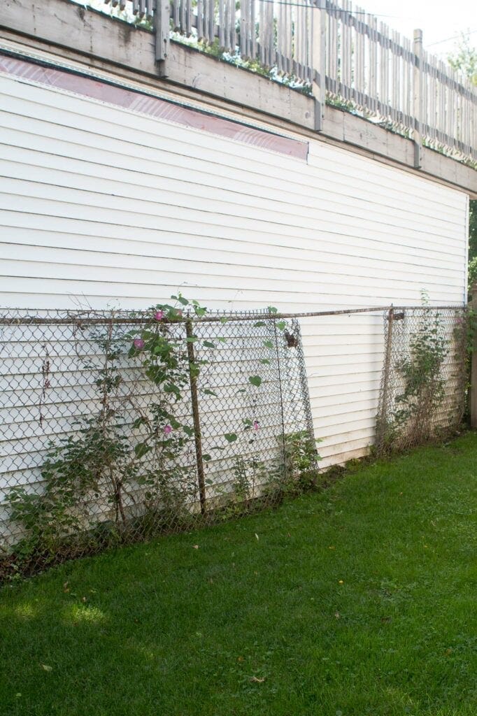 Fencing falling down