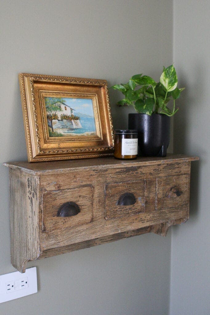 Rustic bathroom shelf