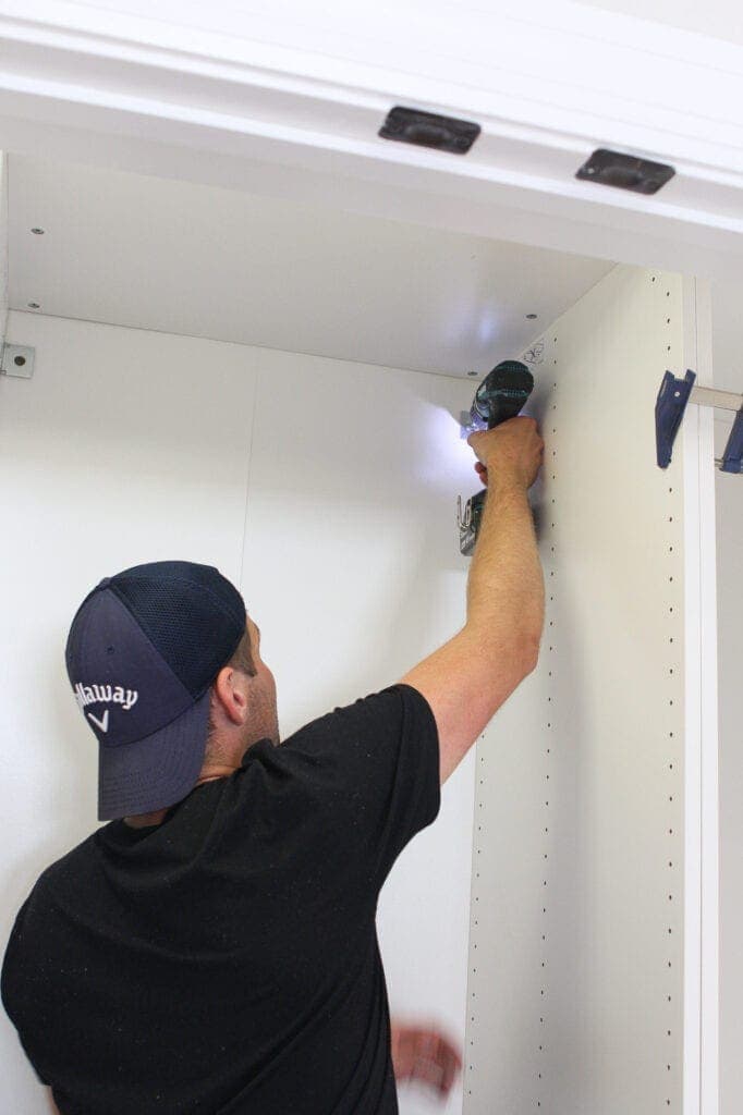 Finn securing screws