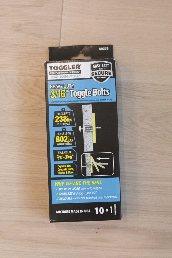 Snap toggle bolts