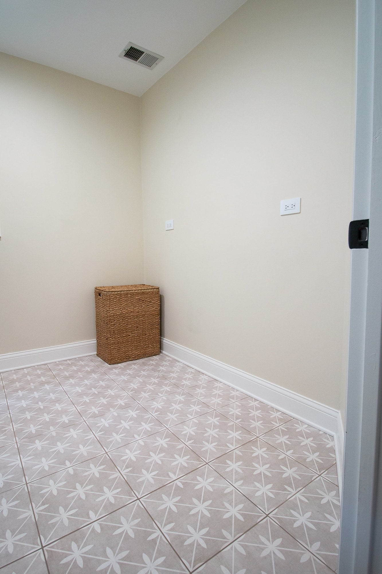 Right side of the laundry room