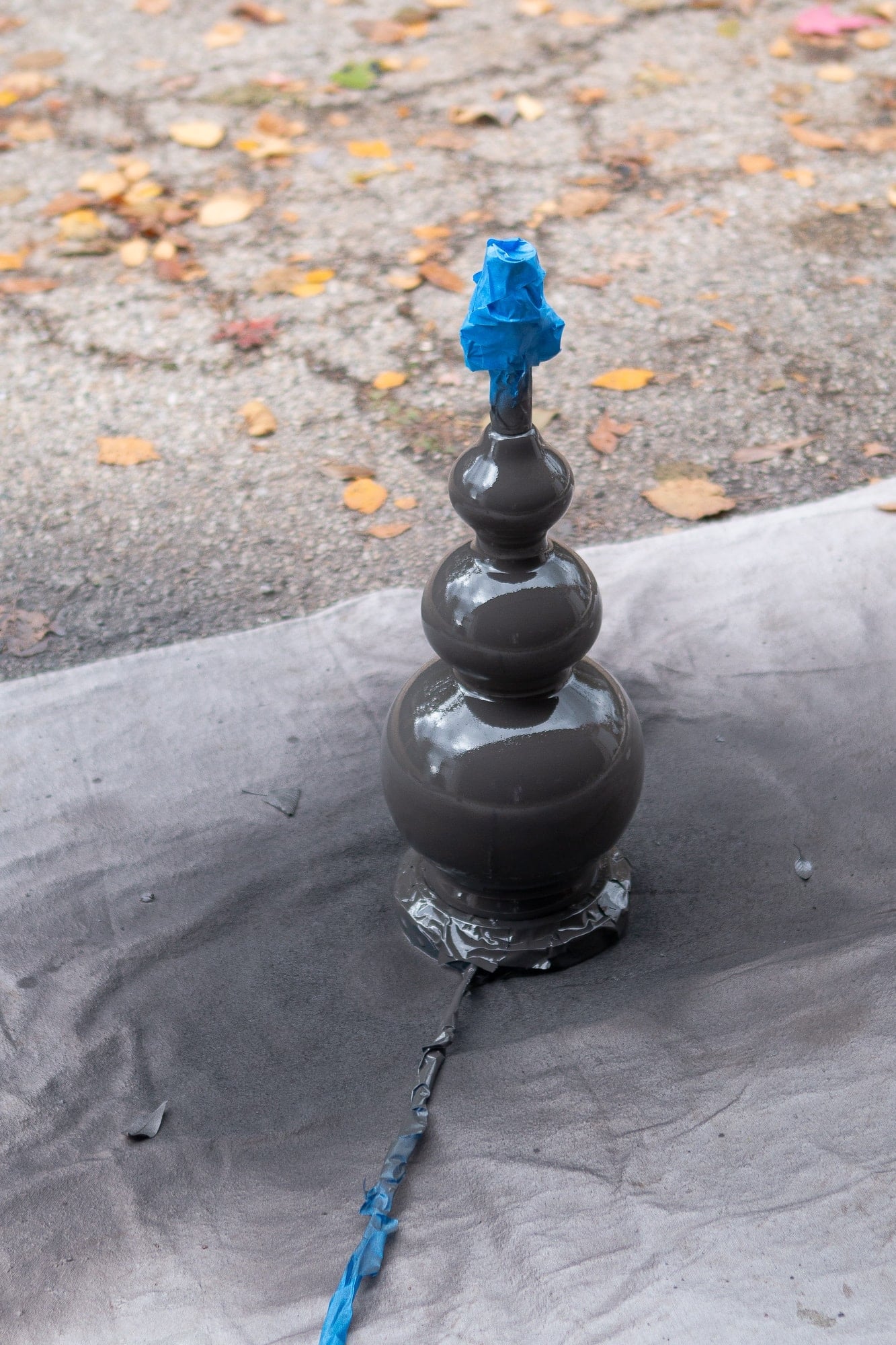 Using charcoal chalk spray paint