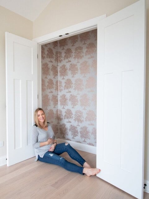 How to wallpaper a closet