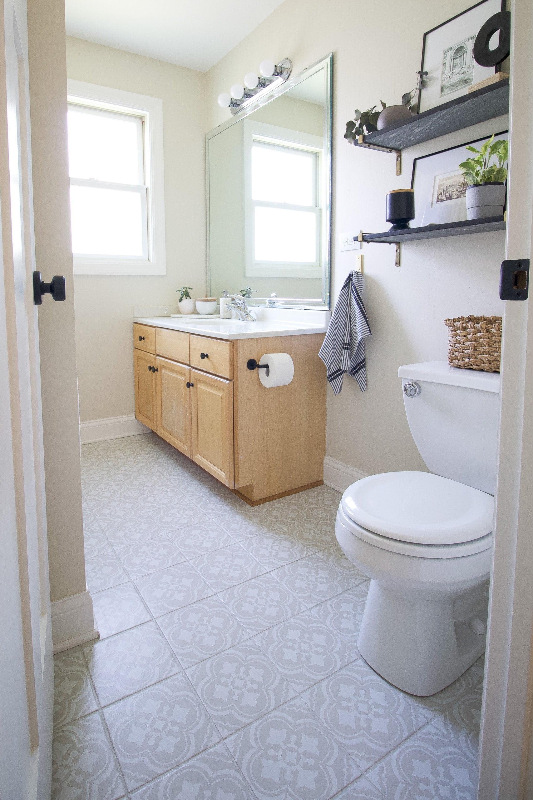 How to paint bathroom floor tile