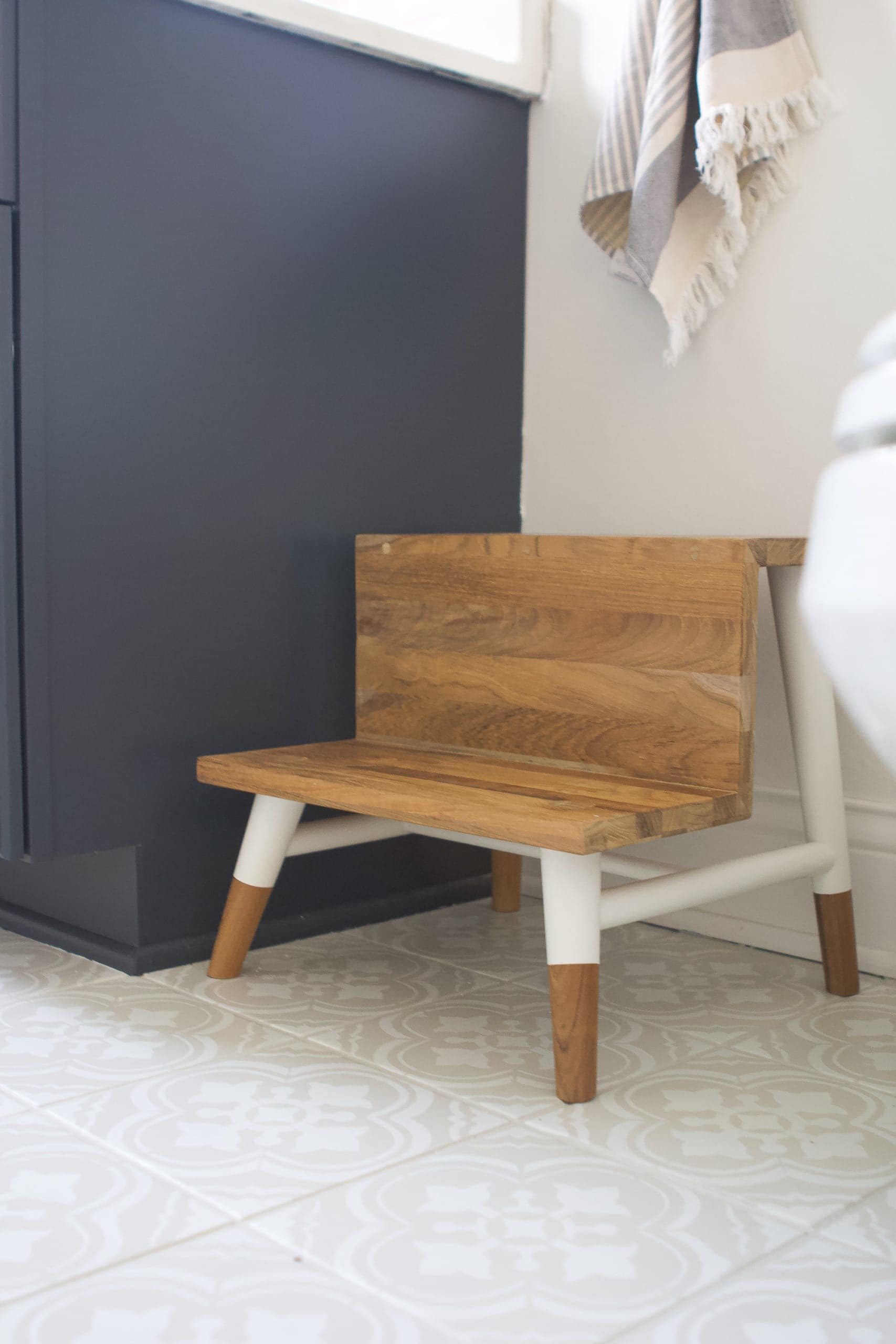 Wood step stool
