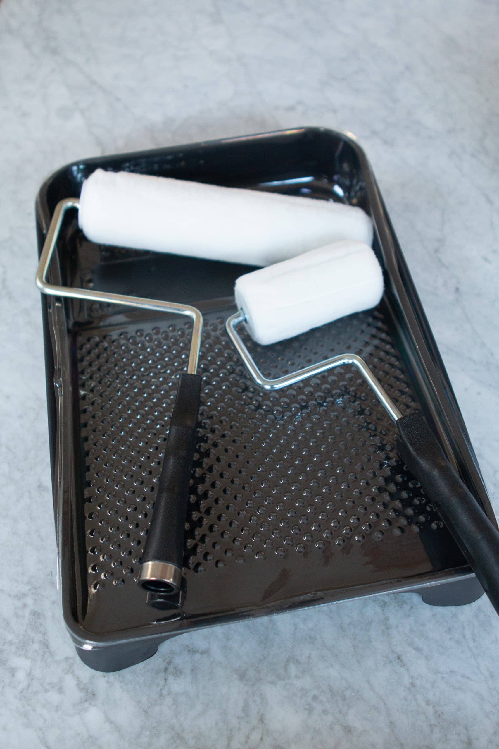 Valspar paint tray and roller