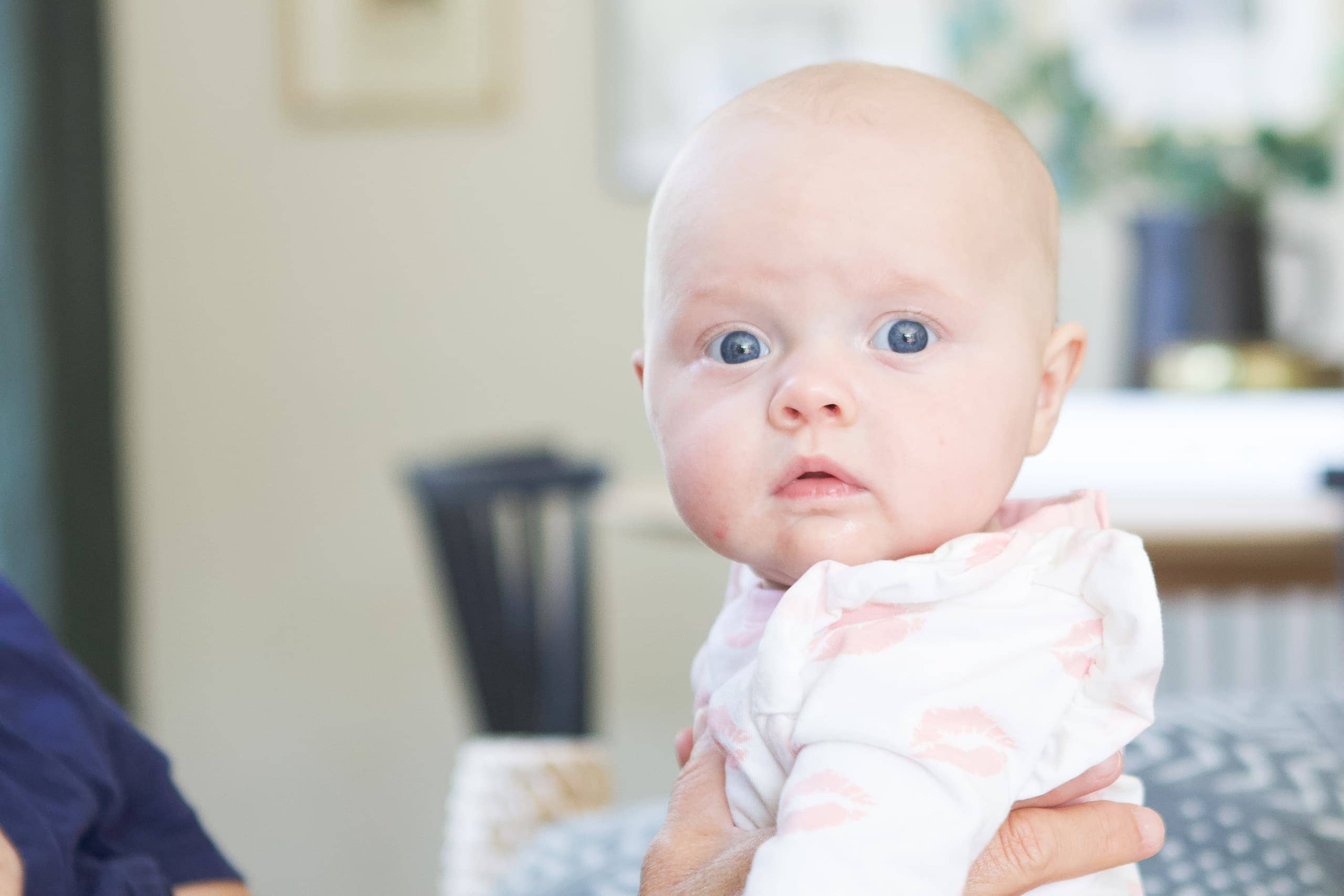 How to establish boundaries when you have your family help with a baby