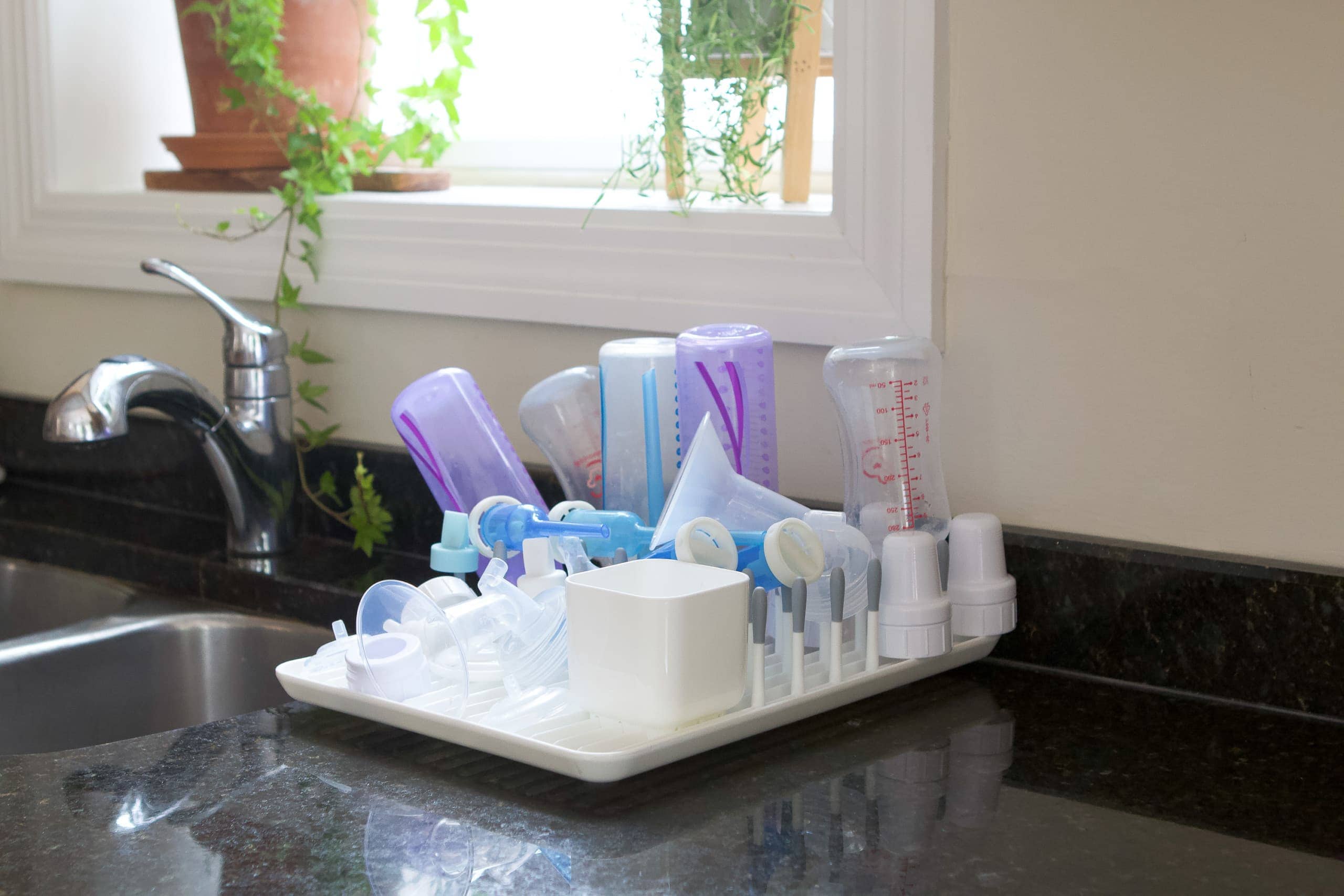 Drying rack in the kitchen for baby bottles