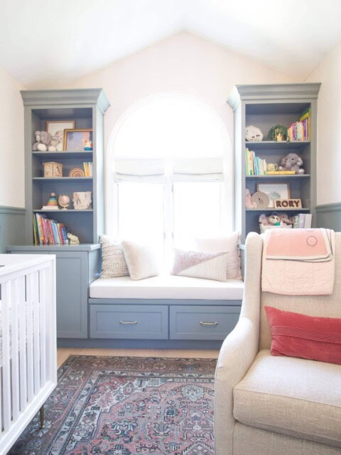 tips to style shelves in a nursery
