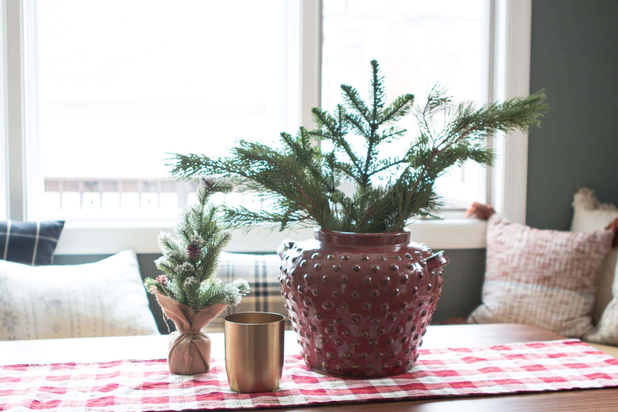 Small touches of christmas for the holiday season