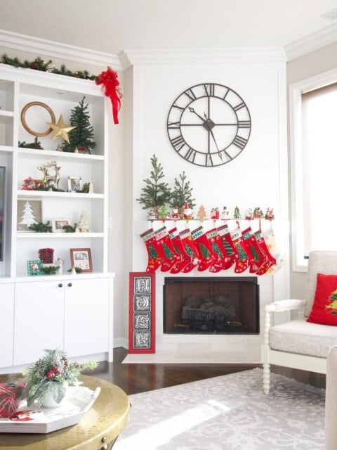 Adding reds stockings to a fireplace