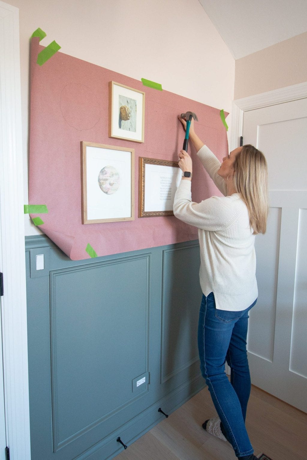 Tips to hang a nursery gallery wall