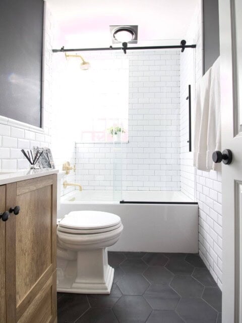 Liz's bathroom makeover reveal