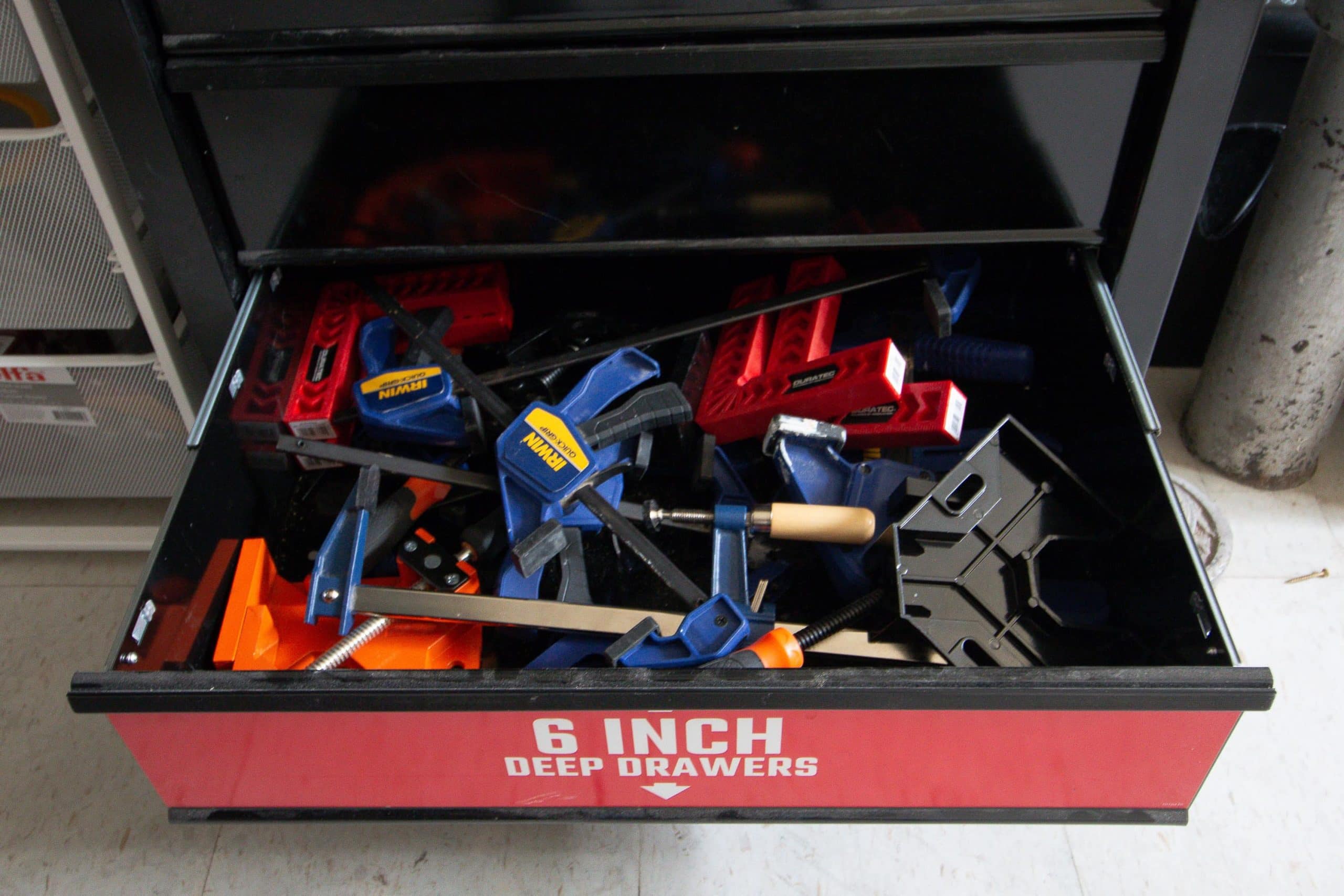 Storing clamps 