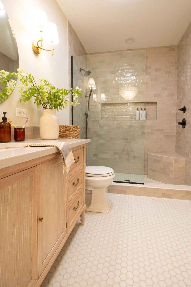 Jan's main bathroom reveal