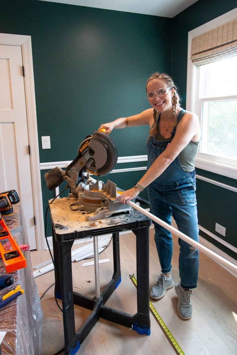 How to install picture frame molding