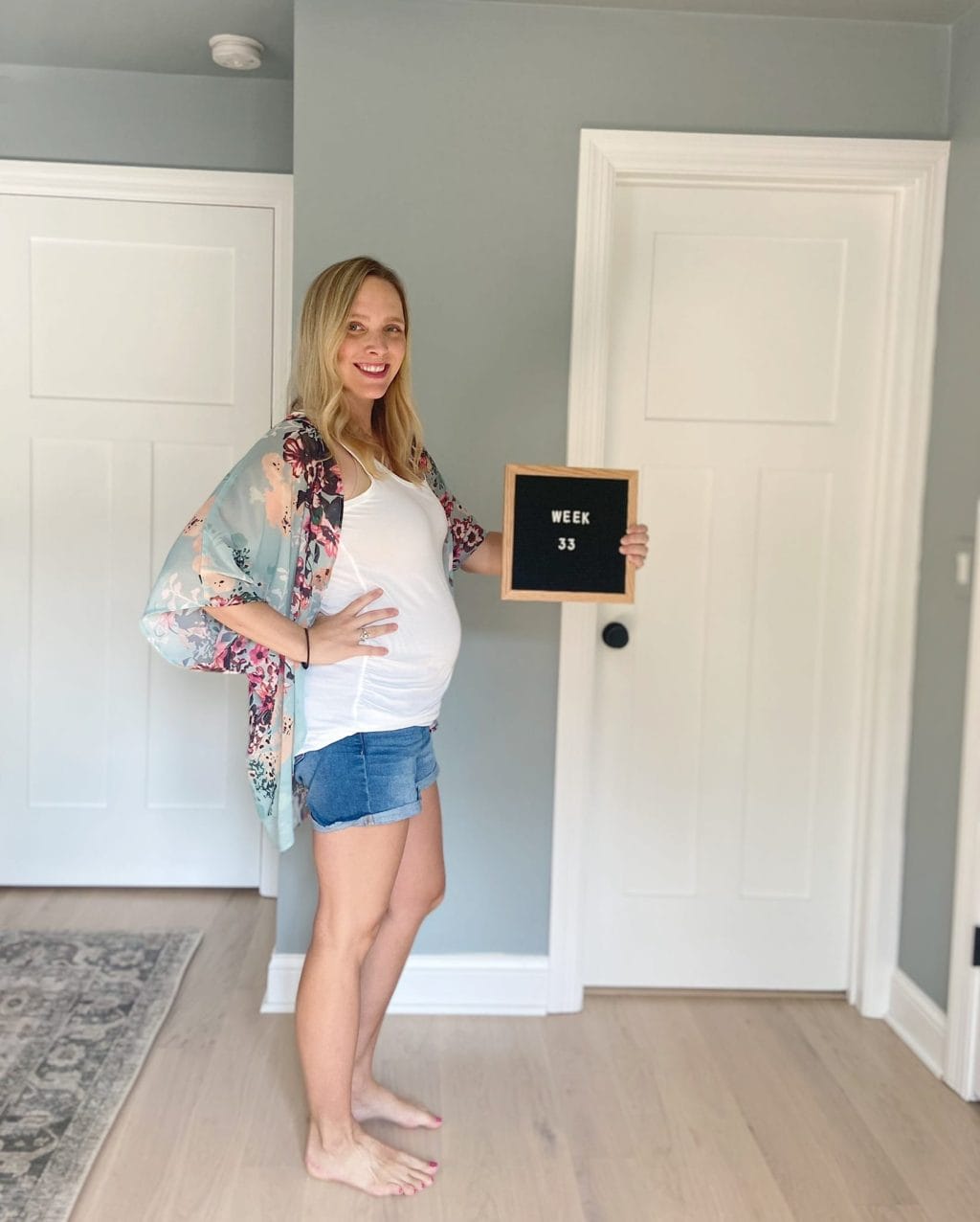 33 weeks pregnant