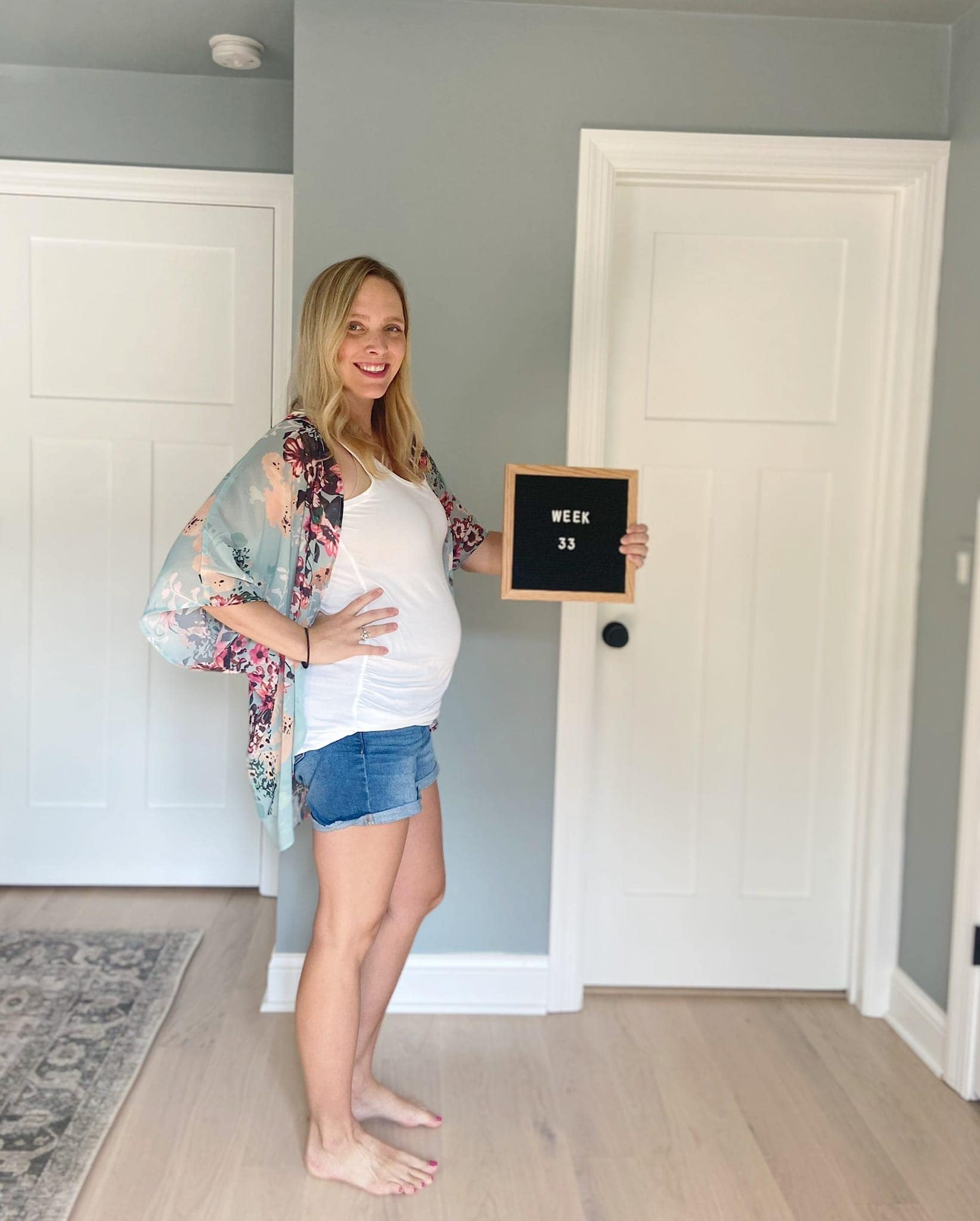 33 weeks pregnant