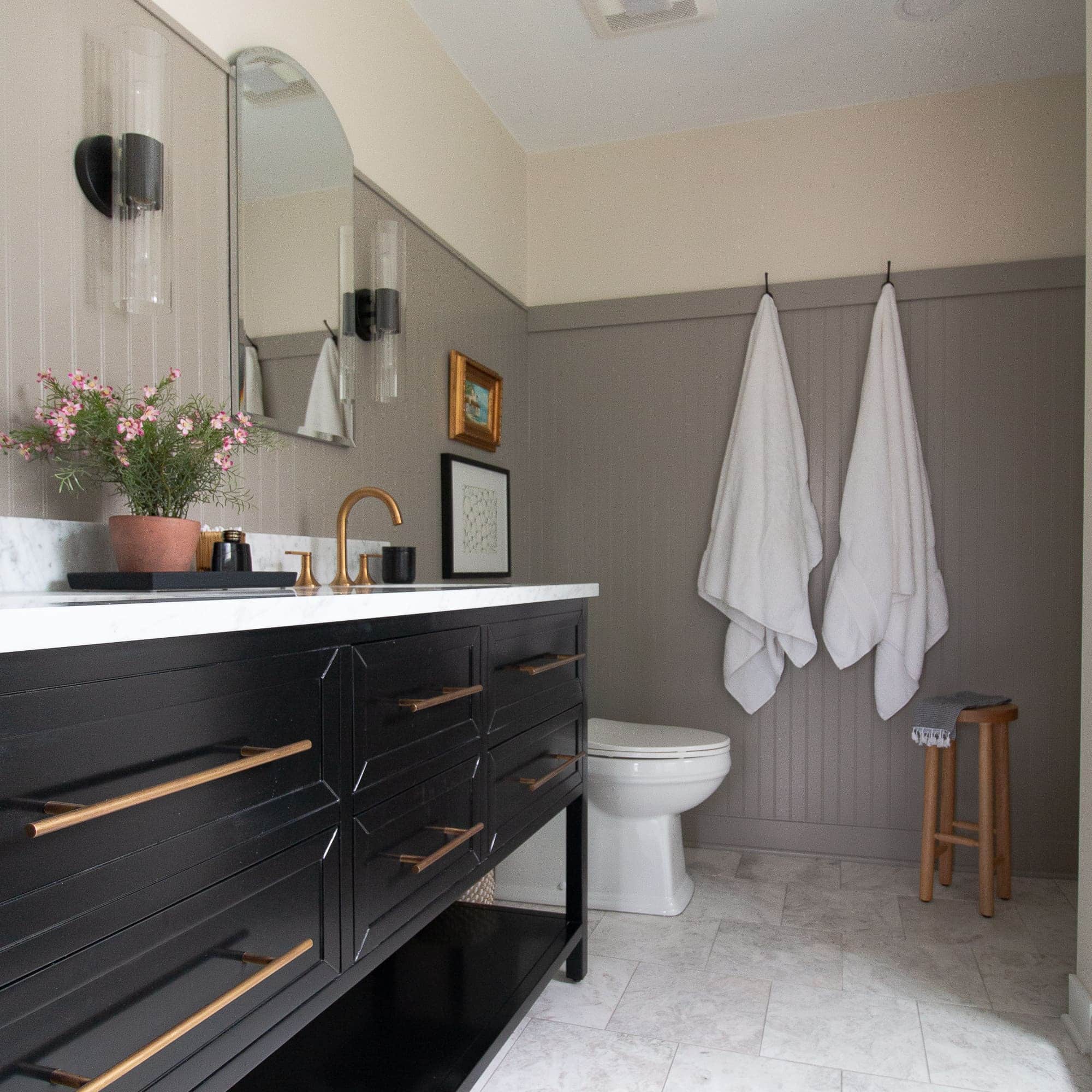 main bathroom shop