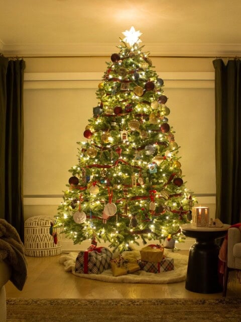 My simple holiday home tour