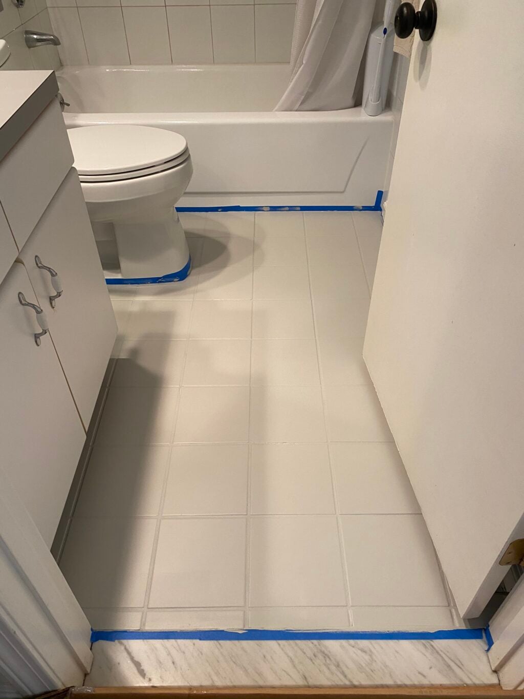 how to paint floor tile in the bathroom
