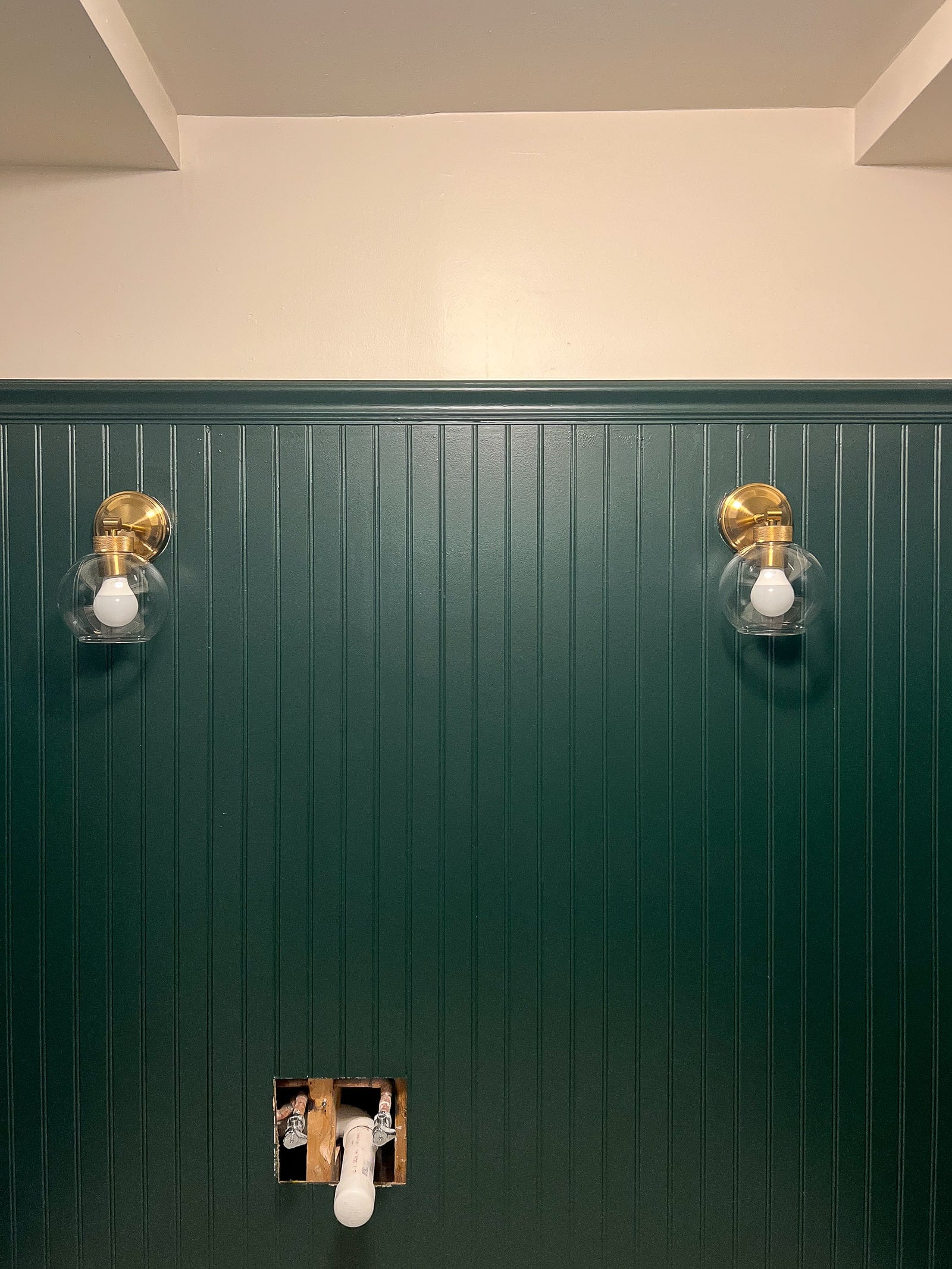 My best tips to paint beadboard