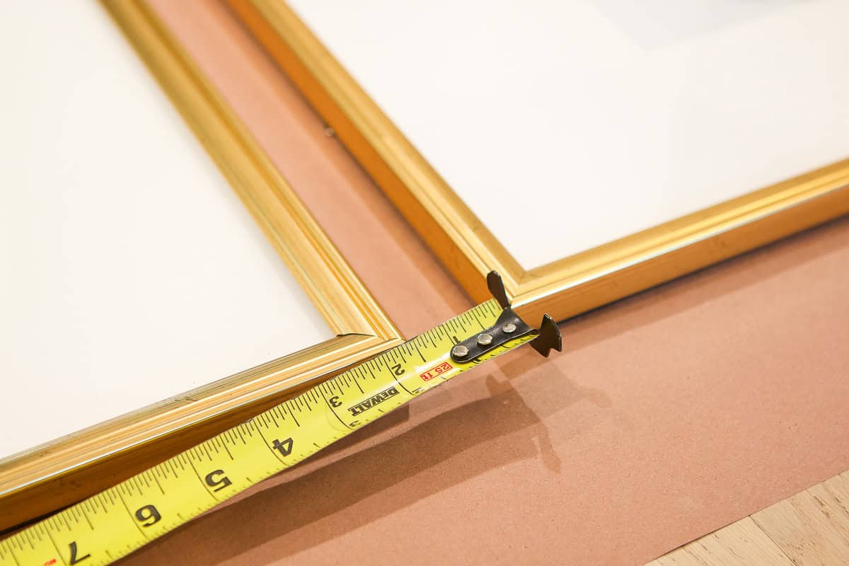A tape measure showing frames 1.5 inches apart