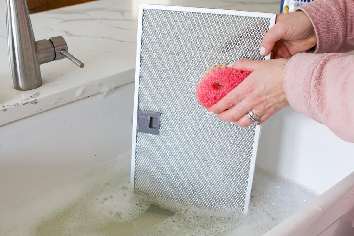 how to deep clean your range hood filter
