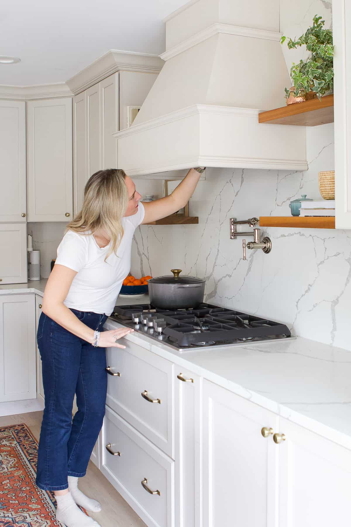 how to clean range hood filters